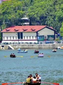 Nainital Kausani Tour Package